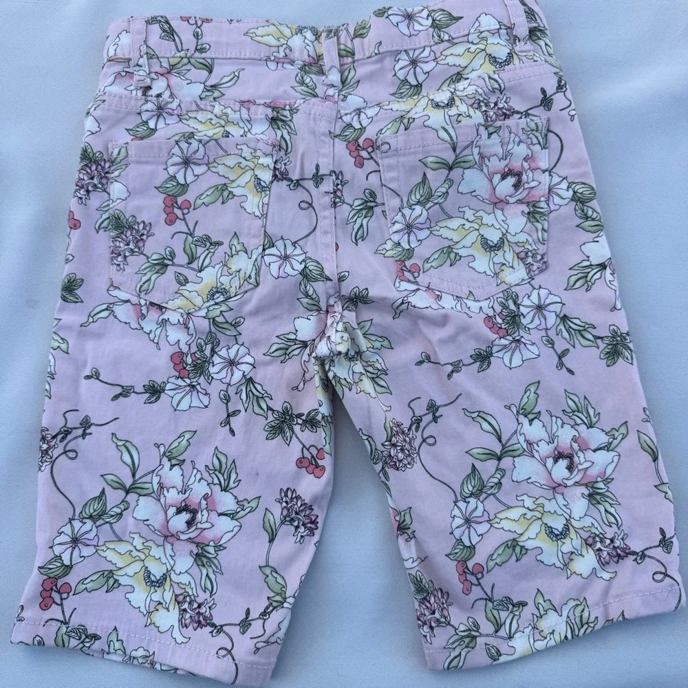 NWT The Children’s Place Pink Floral Bermuda‎ Shorts Girls Size 8 Stretch Cotton